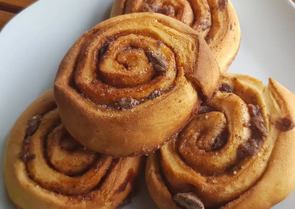 Cinnamon rolls